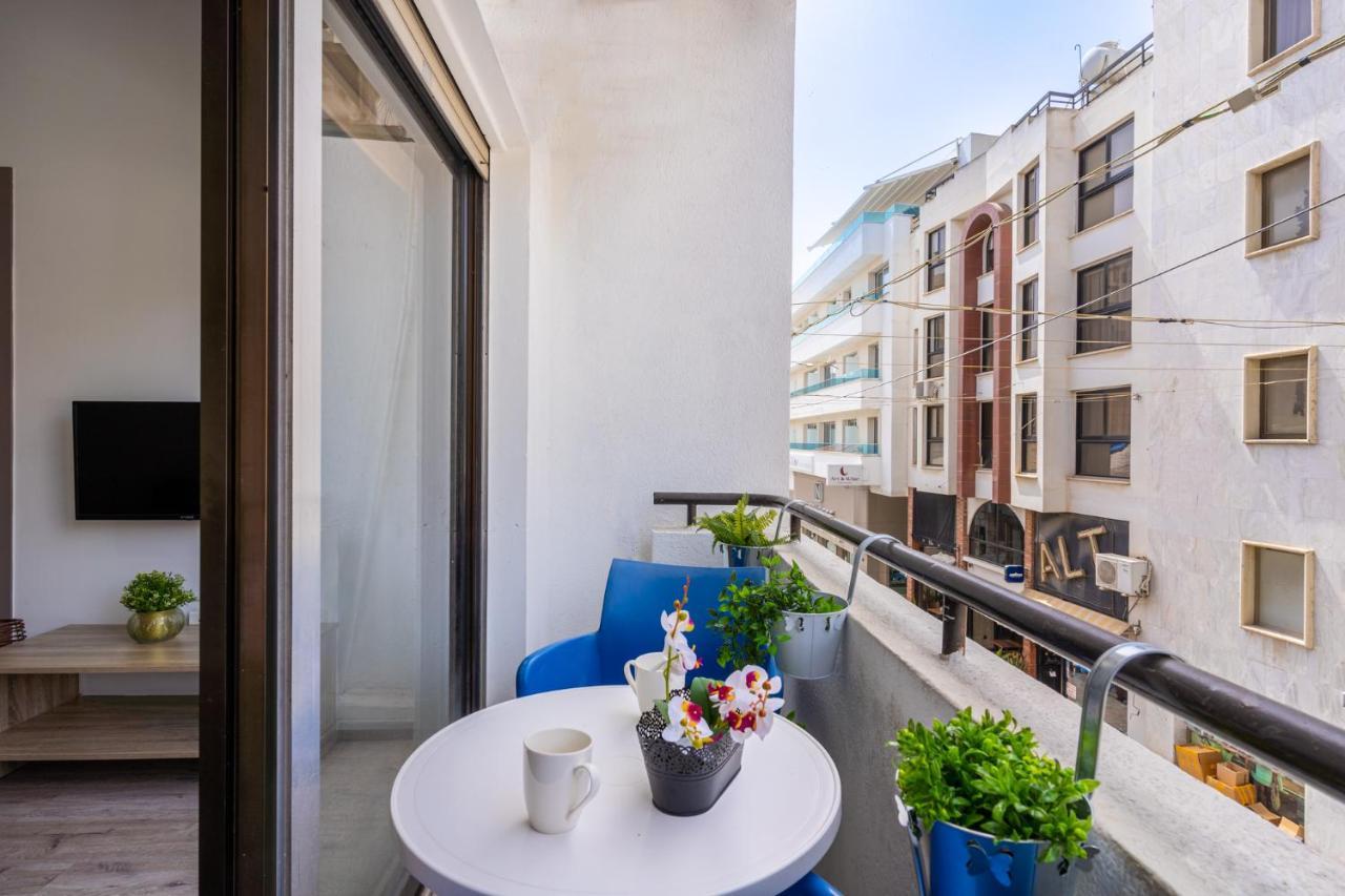 Eleni'S 1-Br Apt In Larnaca Center Exteriér fotografie